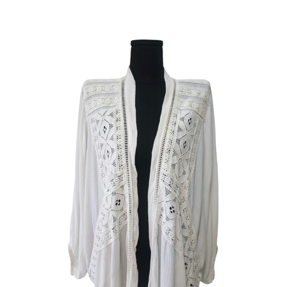 5/$25 Anne French White Lace Panel 3/4 Sleeve Kimono - Picture 3 of 8